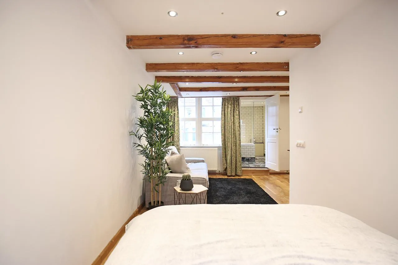 B&B Five Amsterdam Oda ve Kahvaltı