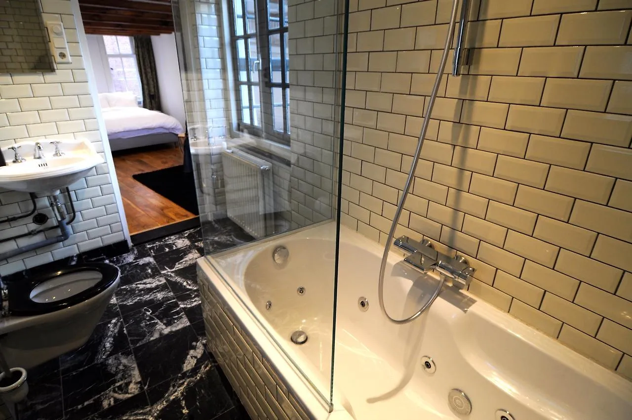 Oda ve Kahvaltı B&B Five Amsterdam