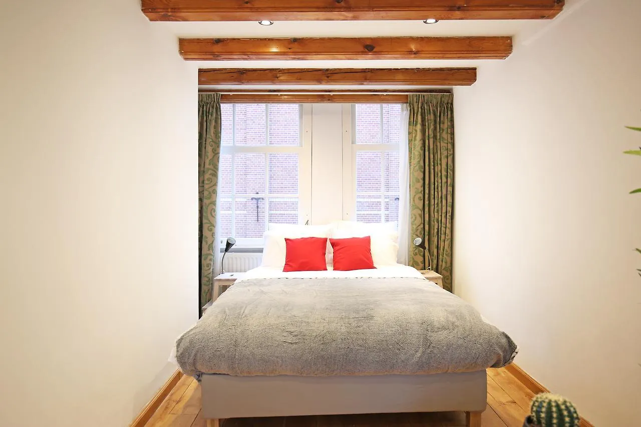 Oda ve Kahvaltı B&B Five Amsterdam